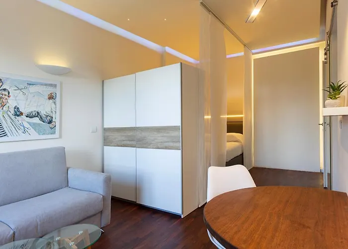 Lägenhet Adelaide Stresa